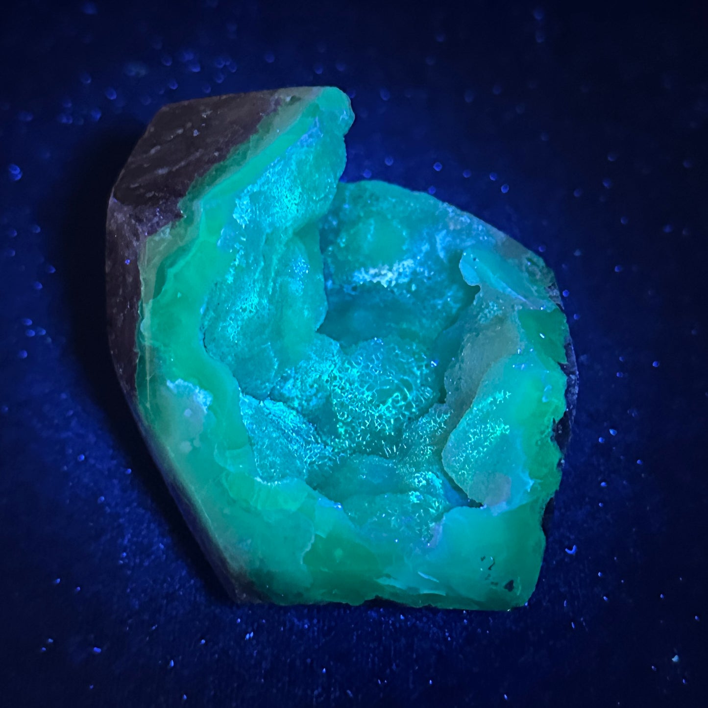 UV Reactive Chalcedony Geode Freeform from Mexico