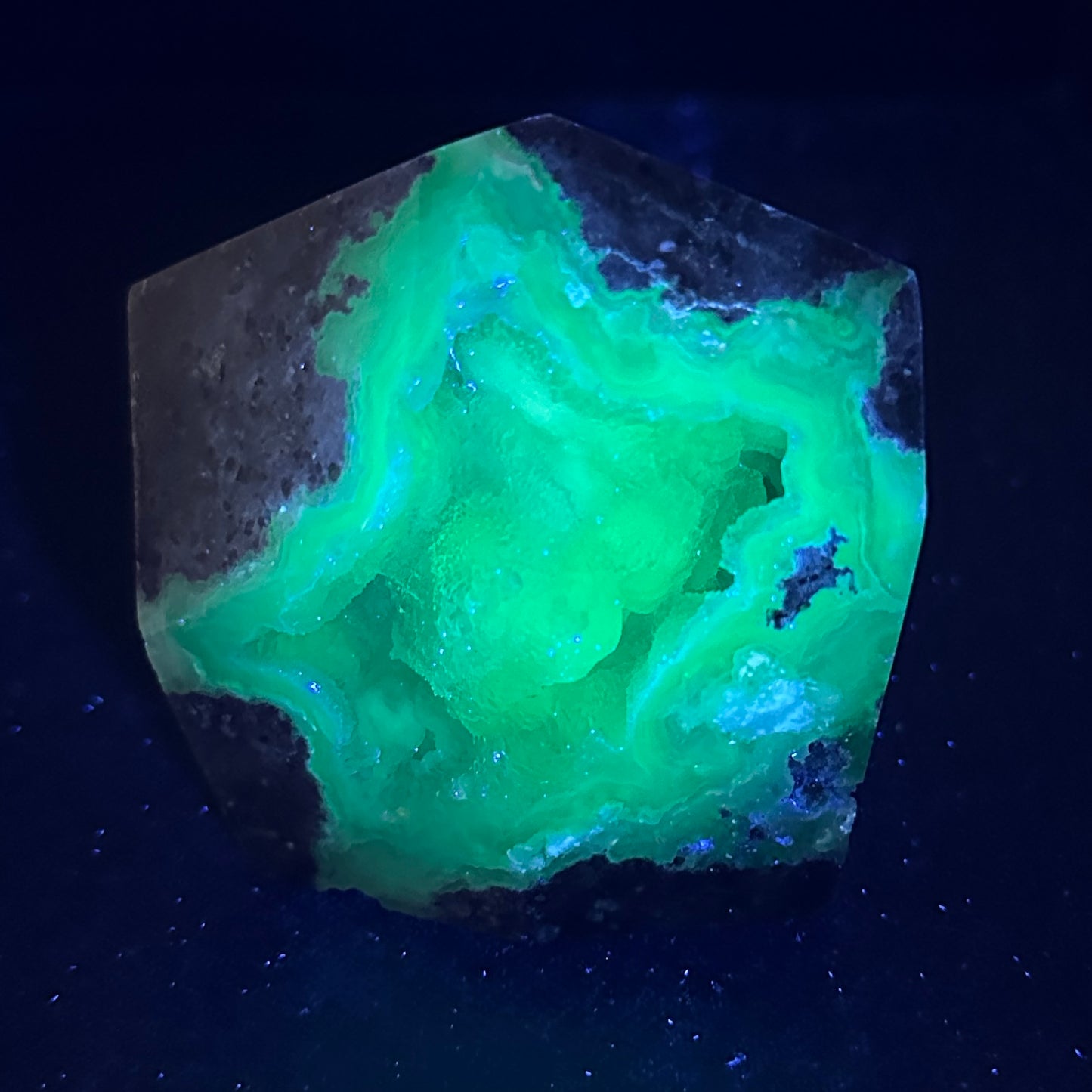 UV Reactive Chalcedony Geode Freeform from Mexico