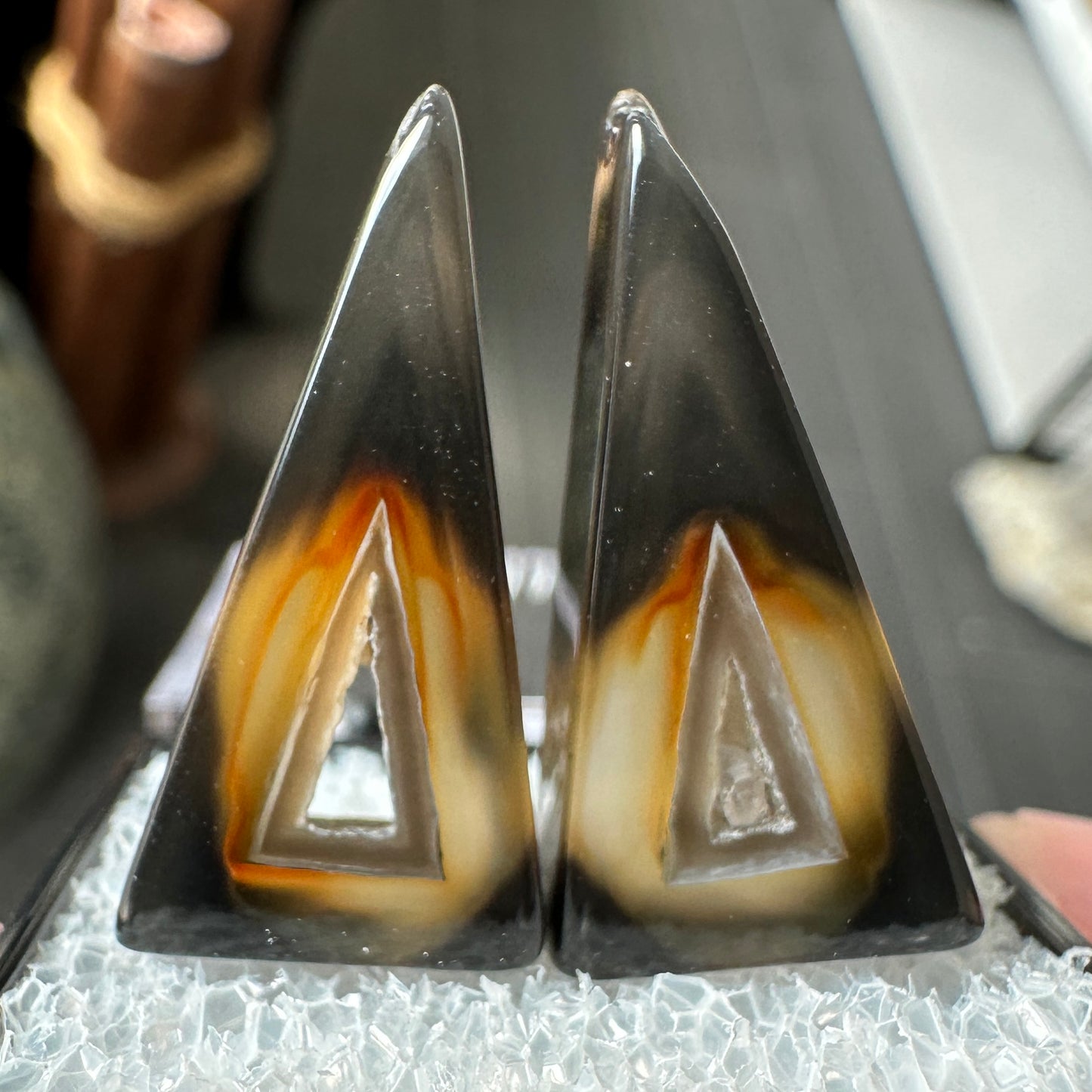 6g Ultra Rare Polyhedral Agate Pair in Perky Box From Brazil